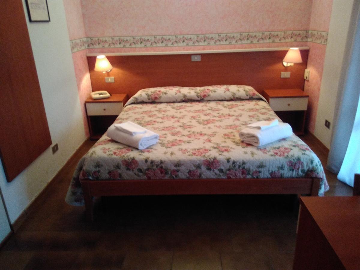 Hotel Elena Verona Ngoại thất bức ảnh