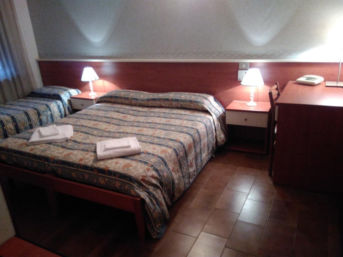 Hotel Elena Verona Ngoại thất bức ảnh